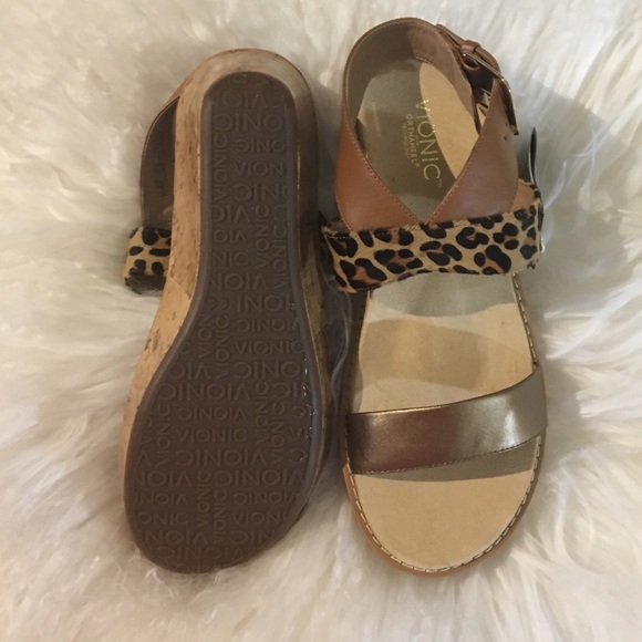 Vionic Cancun bronze new size 10 - Picture 5 of 5